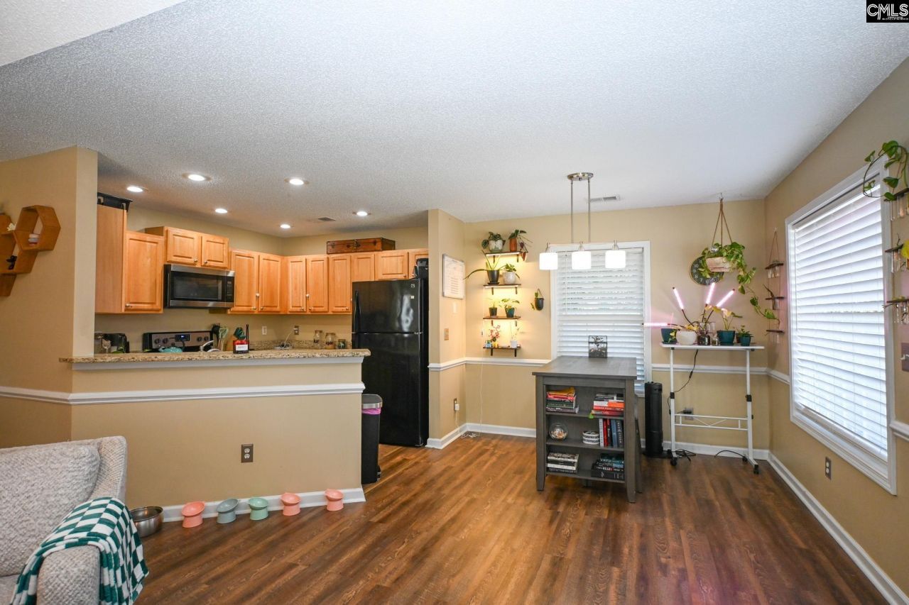 125 S Village Road Photo 7