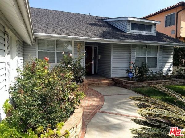 7720 Cowan Avenue, Westchester, CA 90045