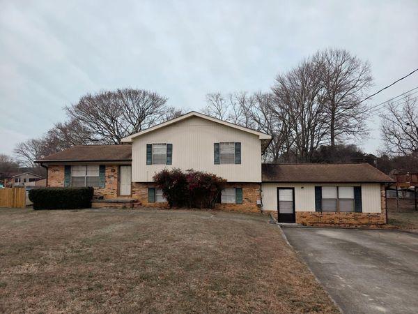 4825 Tulip Avenue NW, Cleveland, TN 37312