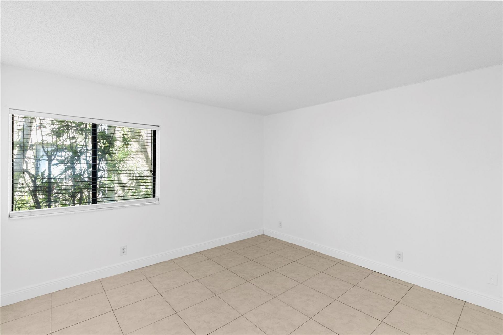 2661 Riverside Drive, Unit 2, Coral Springs, FL 33065 Photo