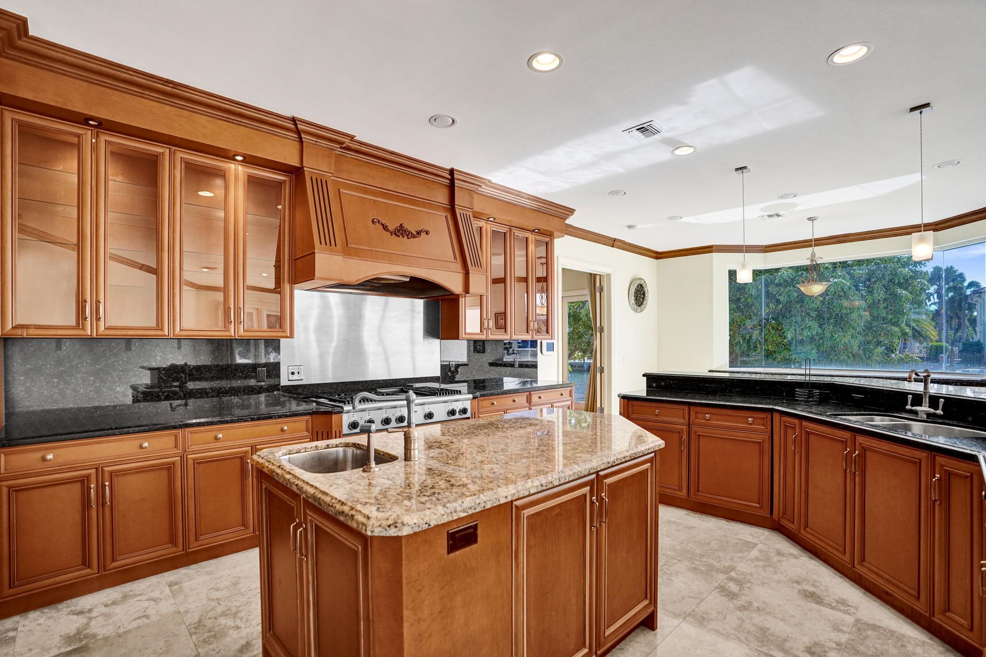 2330 NE 31st Court, Lighthouse Point, FL 33064 Photo