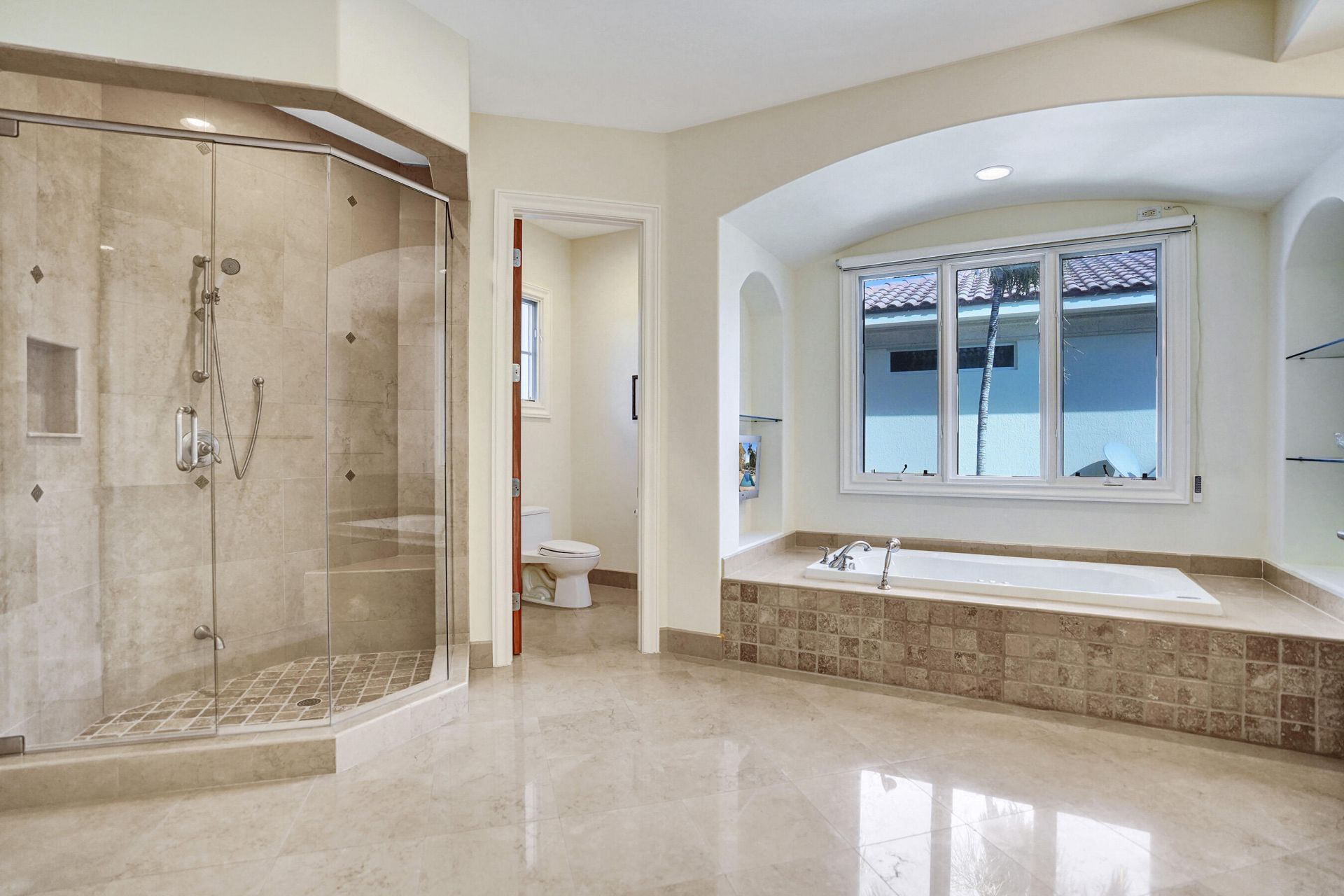 2330 NE 31st Court, Lighthouse Point, FL 33064 Photo