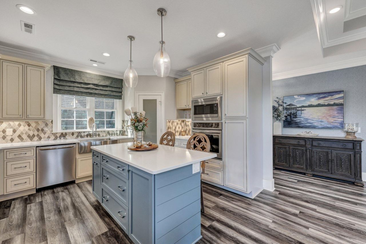 392 Eagle Pass Drive Photo 10