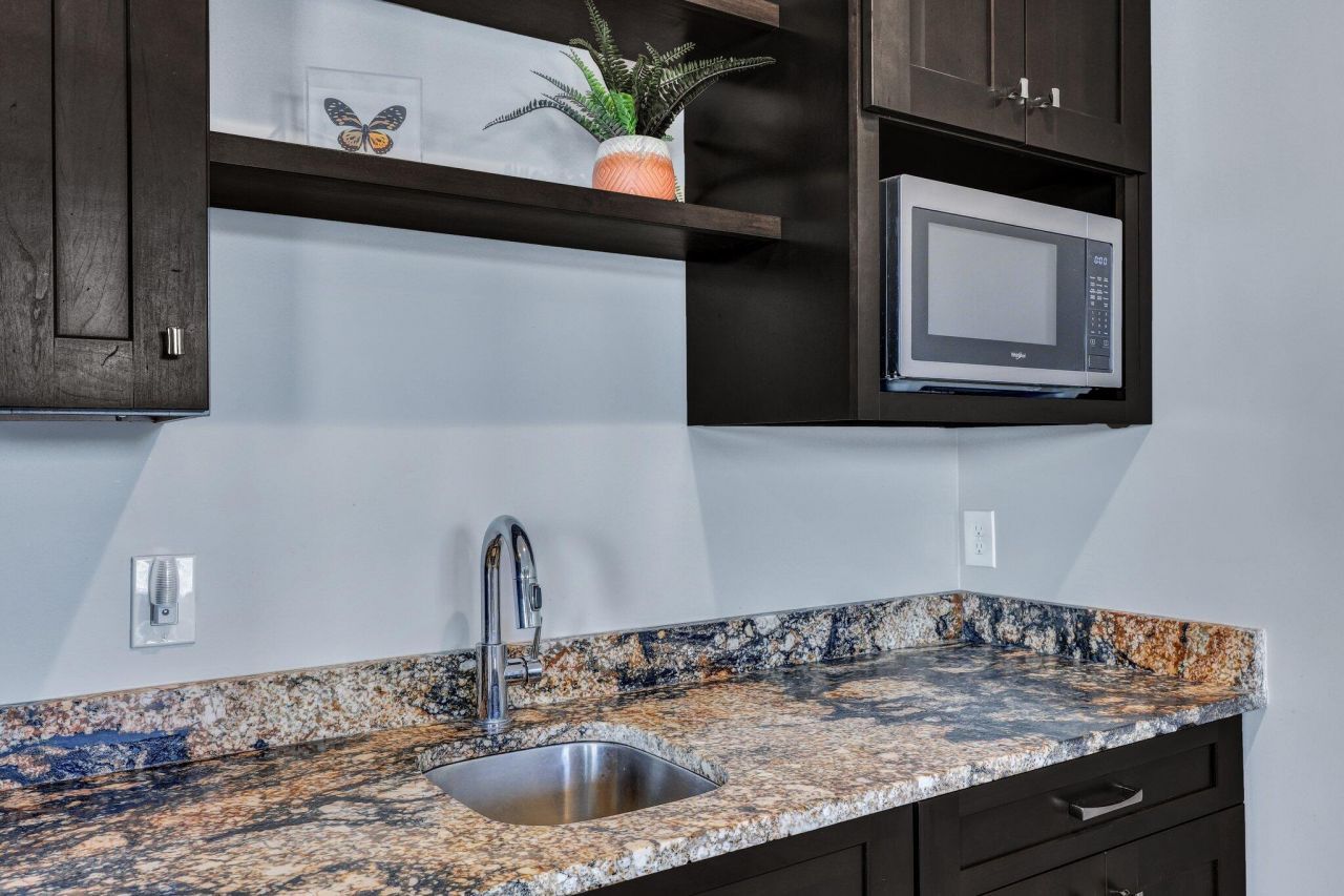 392 Eagle Pass Drive Photo 31