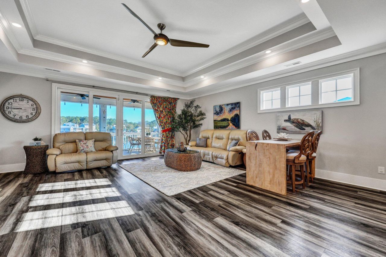 392 Eagle Pass Drive Photo 4