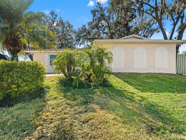 815 SHANGRI LA DRIVE, SEFFNER, FL 33584