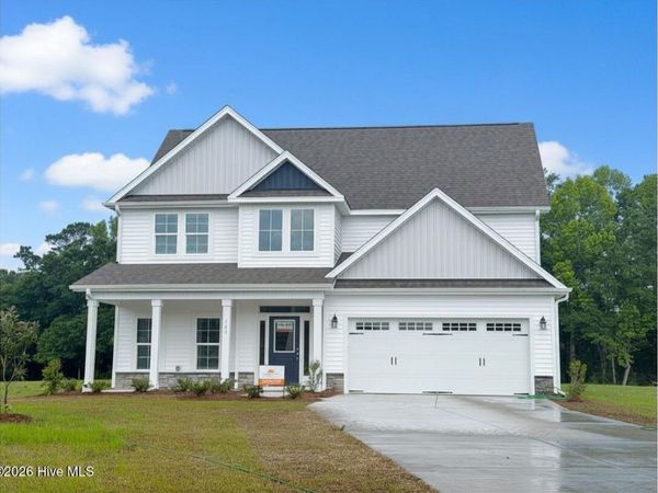 143 Cripple Creek Drive, Peletier, NC 28584