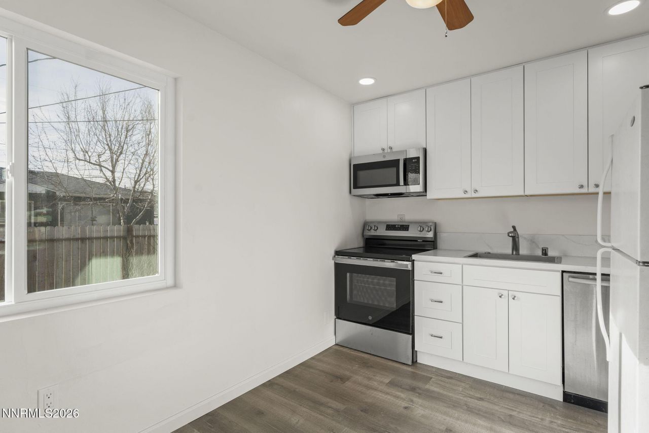 1947 G Street, Sparks, NV 89431 Photo