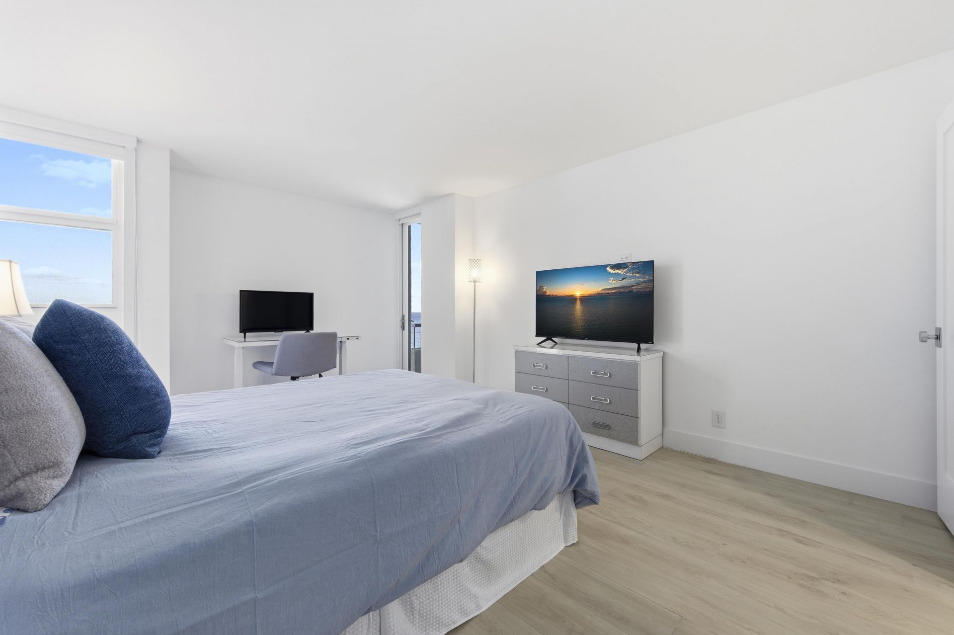 5510 N Ocean Drive, Unit 4a, Singer Island, FL 33404 Photo