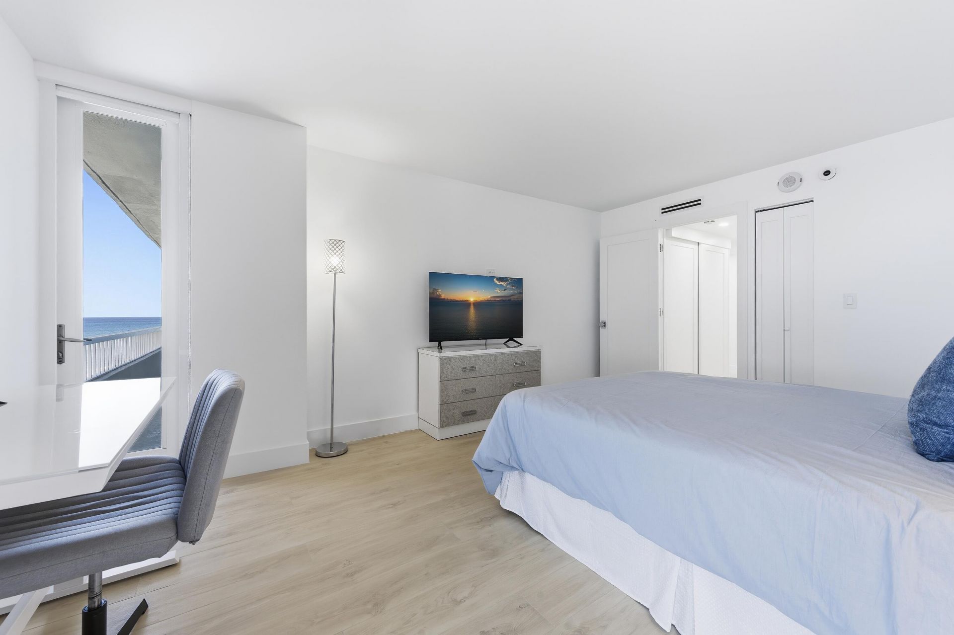 5510 N Ocean Drive, Unit 4a, Singer Island, FL 33404 Photo