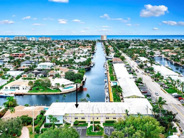 2301 NE 36th St, Unit 202, Lighthouse Point, FL 33064