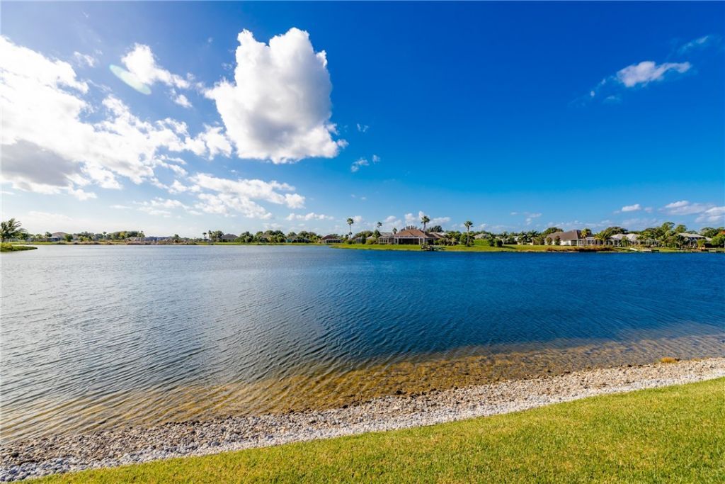 307 Yearling Trail, Sebastian, FL 32958 Photo