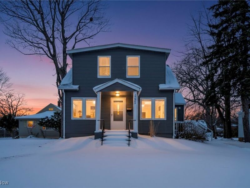 17645 Lakeport Avenue, Cleveland, OH 44119 Photo 2