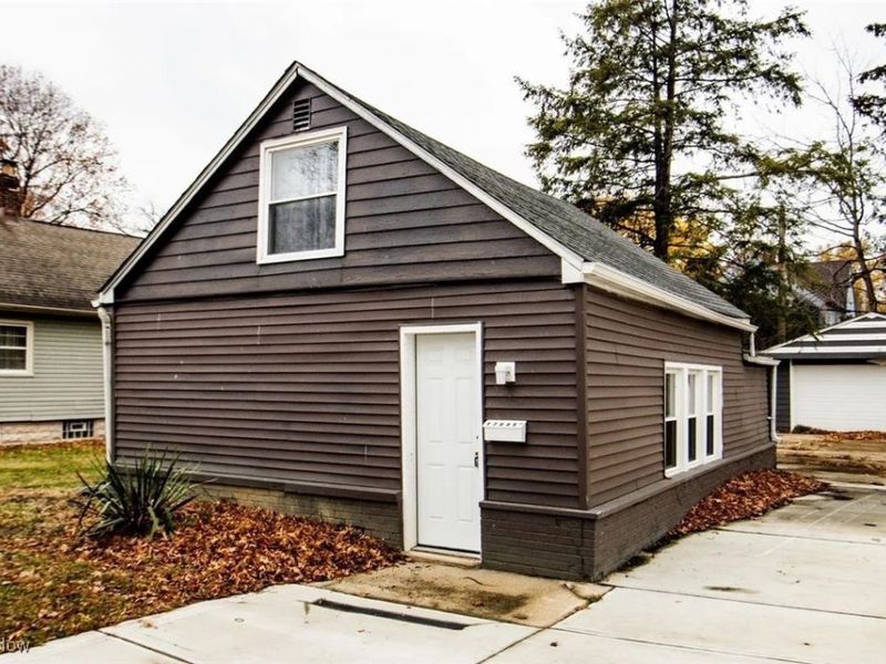 17645 Lakeport Avenue, Cleveland, OH 44119 Photo 35