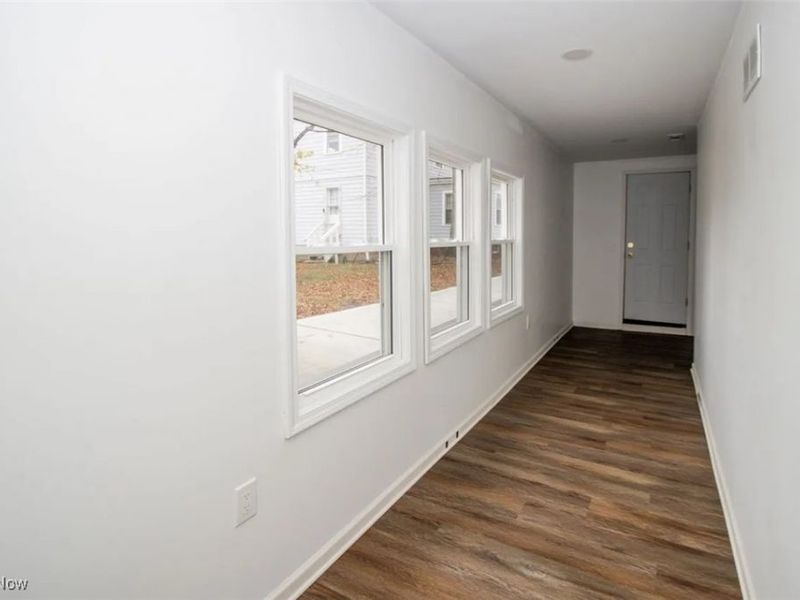 17645 Lakeport Avenue, Cleveland, OH 44119 Photo 38