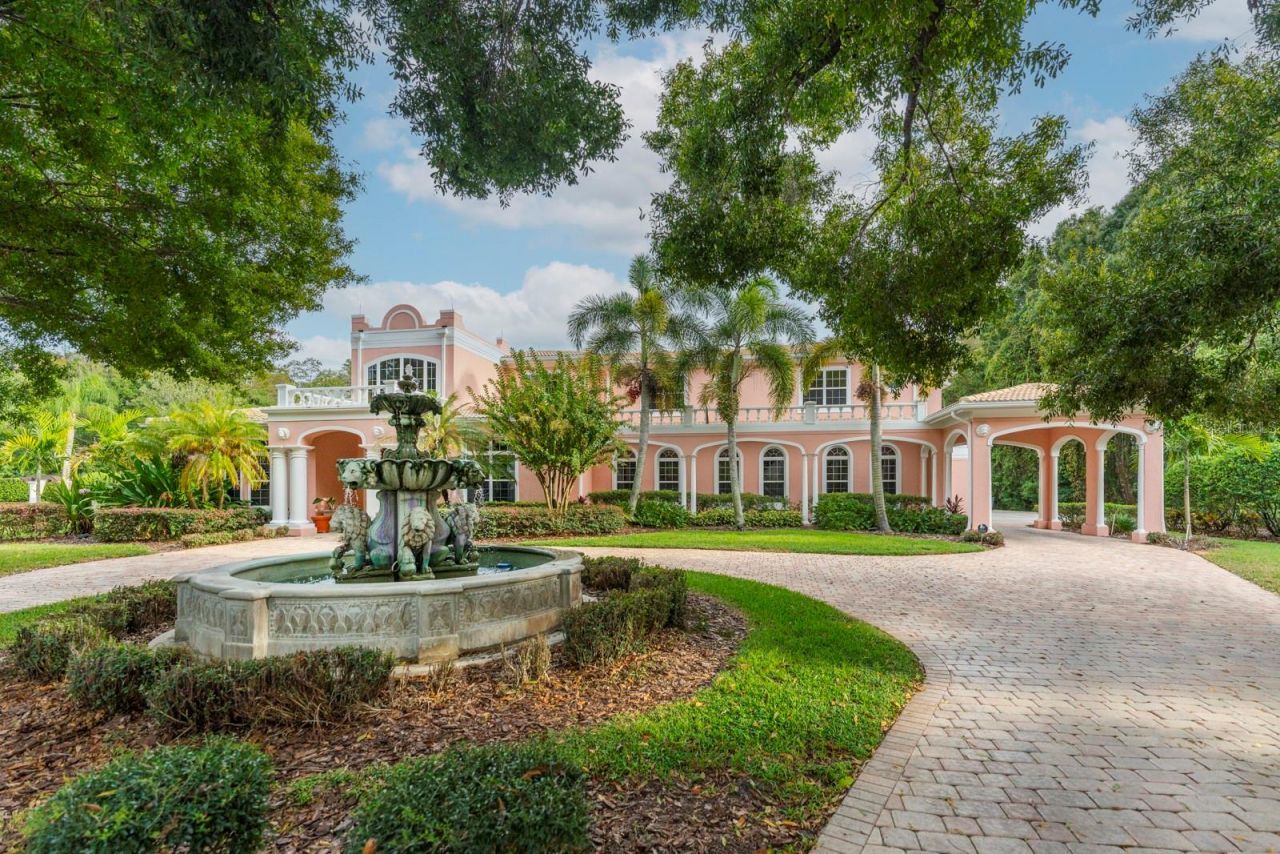 543 Isleworth Close, Tarpon Springs, FL 34688 Photo