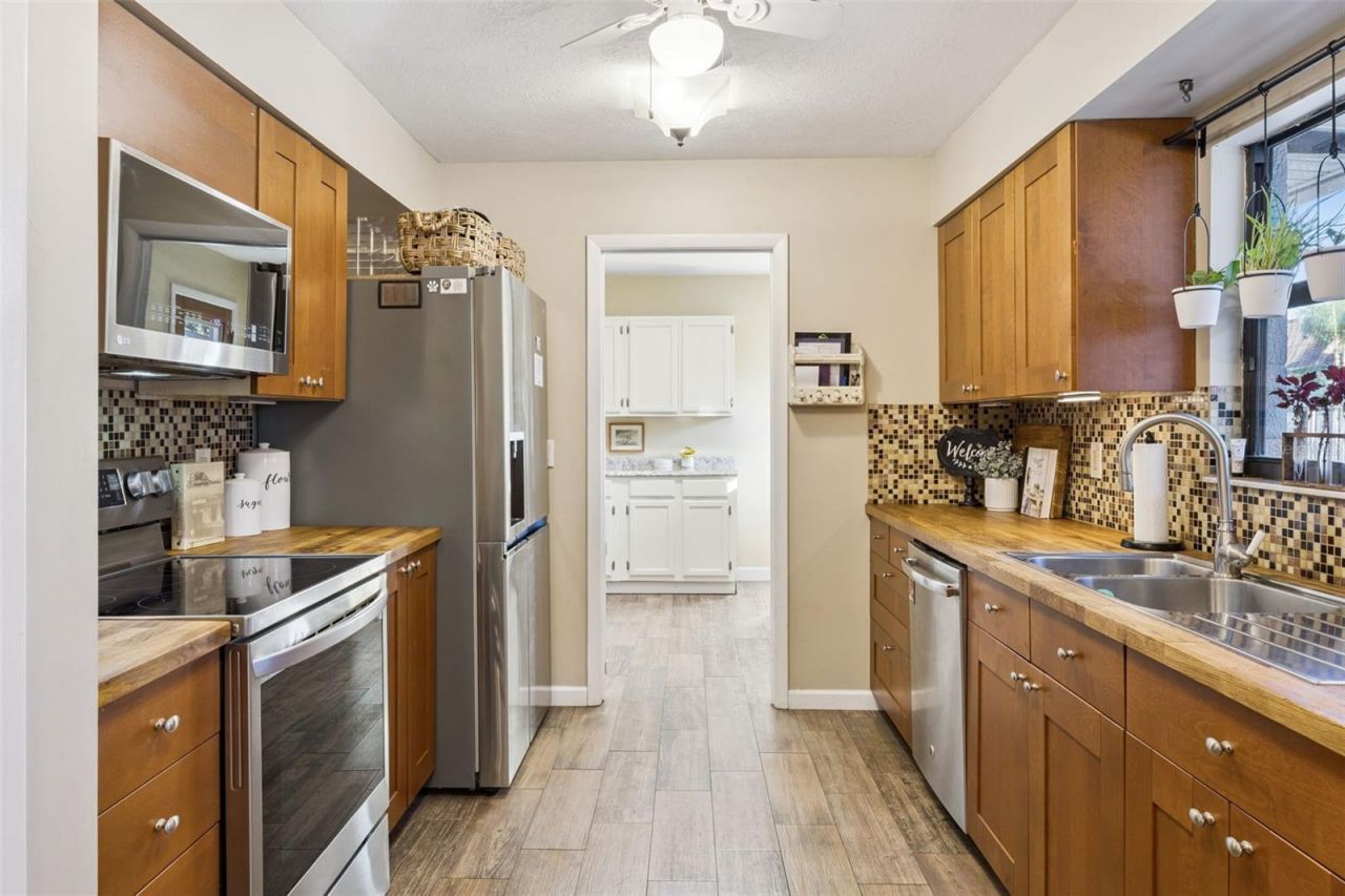 5298 Jade Circle, Belle Isle, FL 32812 Photo