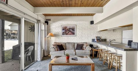 439 Ala Wai Boulevard, South Lake Tahoe, CA 96150 Photo