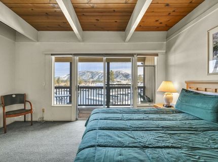 439 Ala Wai Boulevard, South Lake Tahoe, CA 96150 Photo