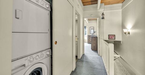 439 Ala Wai Boulevard, South Lake Tahoe, CA 96150 Photo