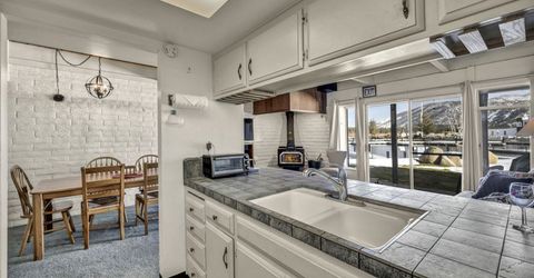439 Ala Wai Boulevard, South Lake Tahoe, CA 96150 Photo