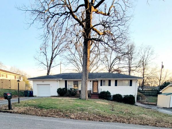 1218 Cranbrook Drive, Hixson, TN 37343
