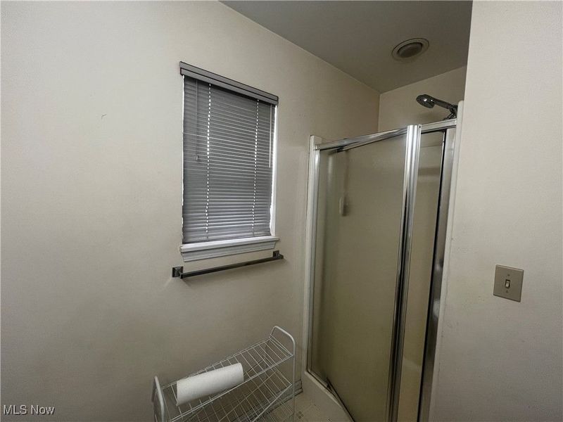 2230 E 97th Street, Cleveland, OH 44106 Photo 16