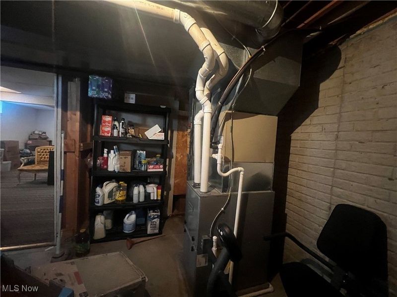 2230 E 97th Street, Cleveland, OH 44106 Photo 25