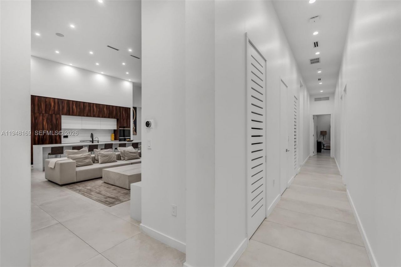 6175 SW 128th St, Pinecrest, FL 33156 Photo