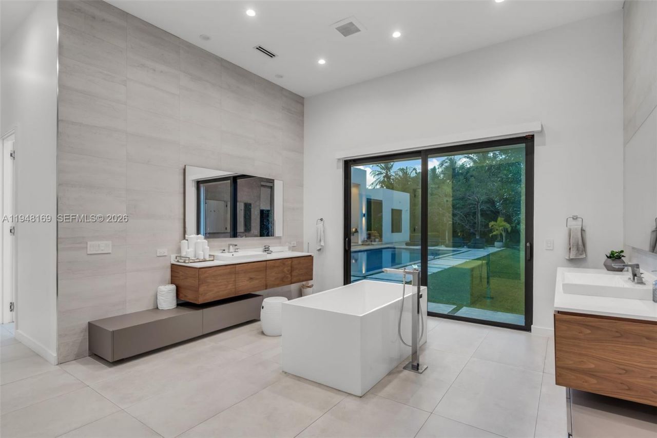 6175 SW 128th St, Pinecrest, FL 33156 Photo