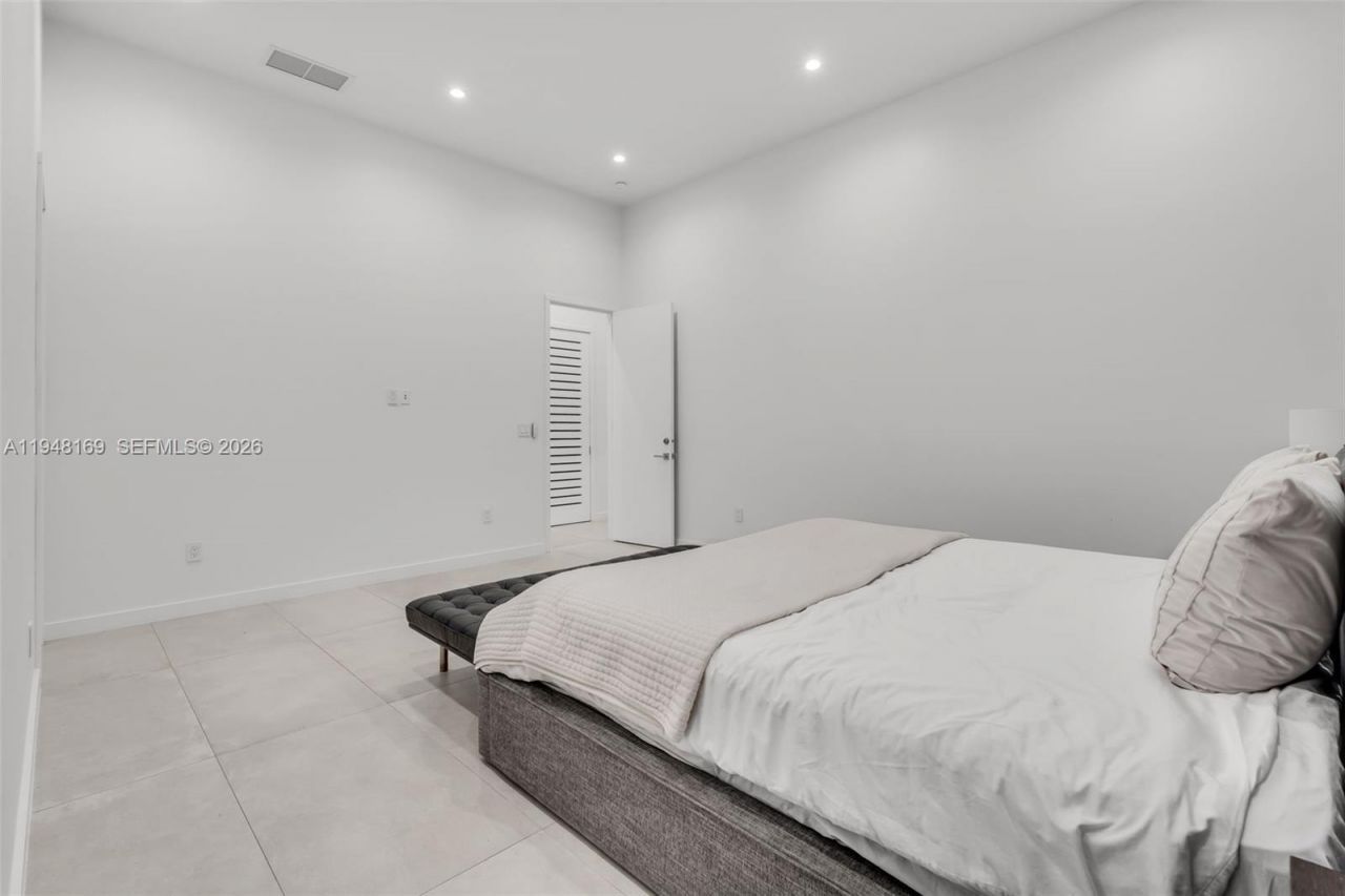 6175 SW 128th St, Pinecrest, FL 33156 Photo