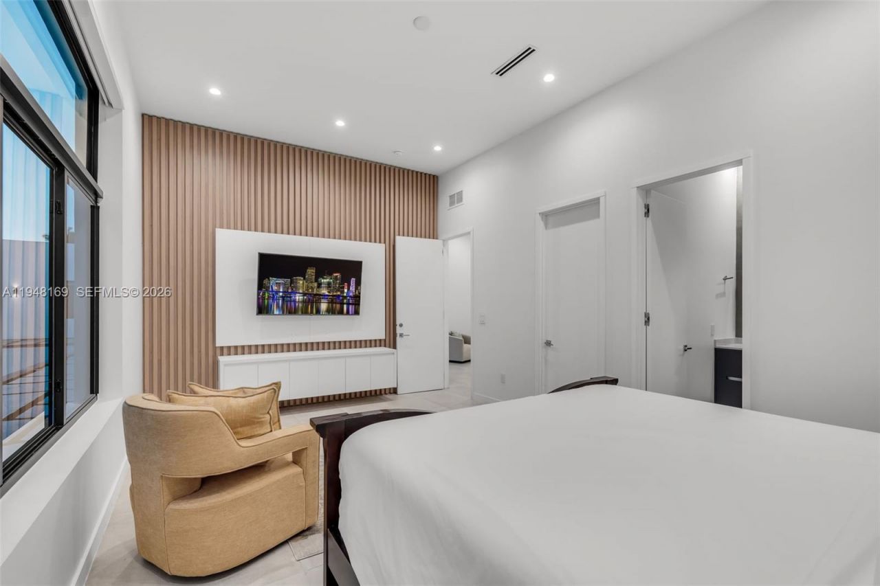 6175 SW 128th St, Pinecrest, FL 33156 Photo