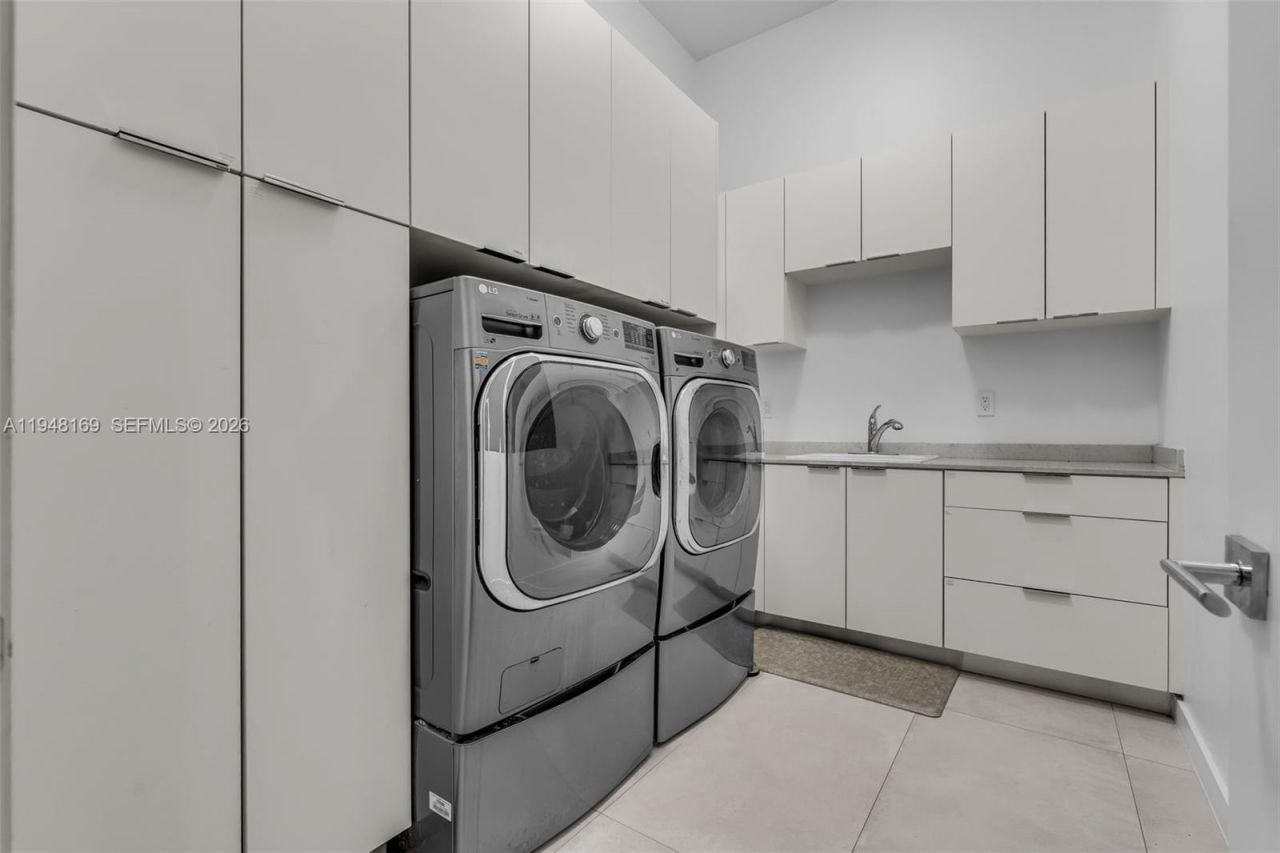 6175 SW 128th St, Pinecrest, FL 33156 Photo