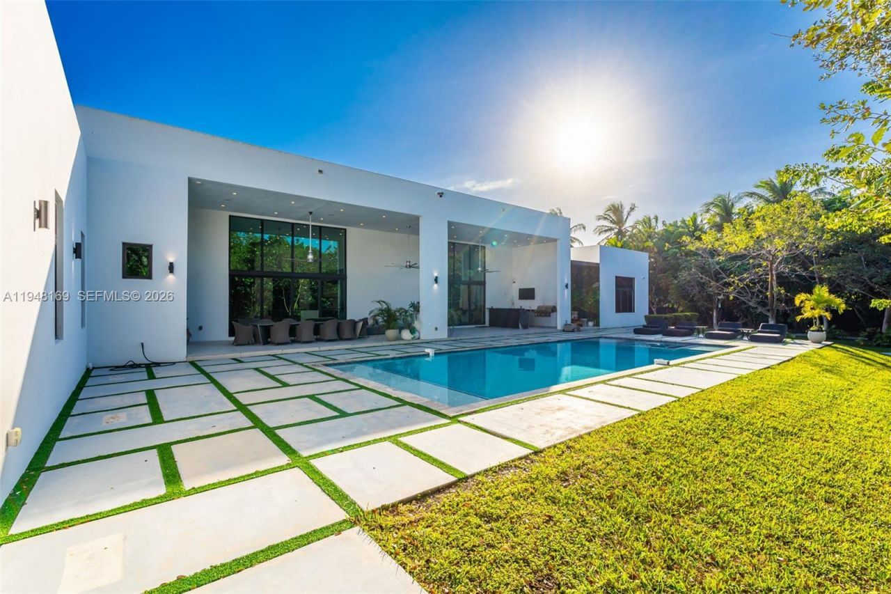 6175 SW 128th Street, Pinecrest, FL 33156 Photo