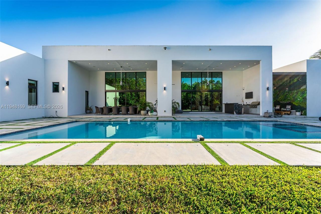 6175 SW 128th St, Pinecrest, FL 33156 Photo