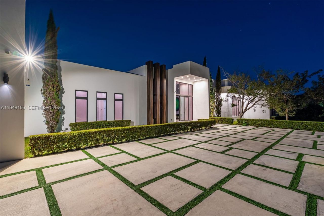 6175 SW 128th St, Pinecrest, FL 33156 Photo