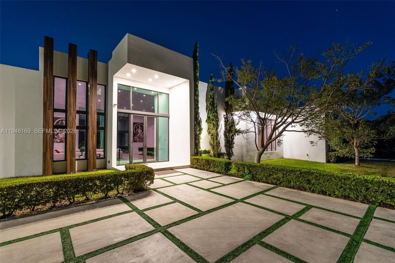 6175 SW 128th St, Pinecrest, FL 33156 Photo