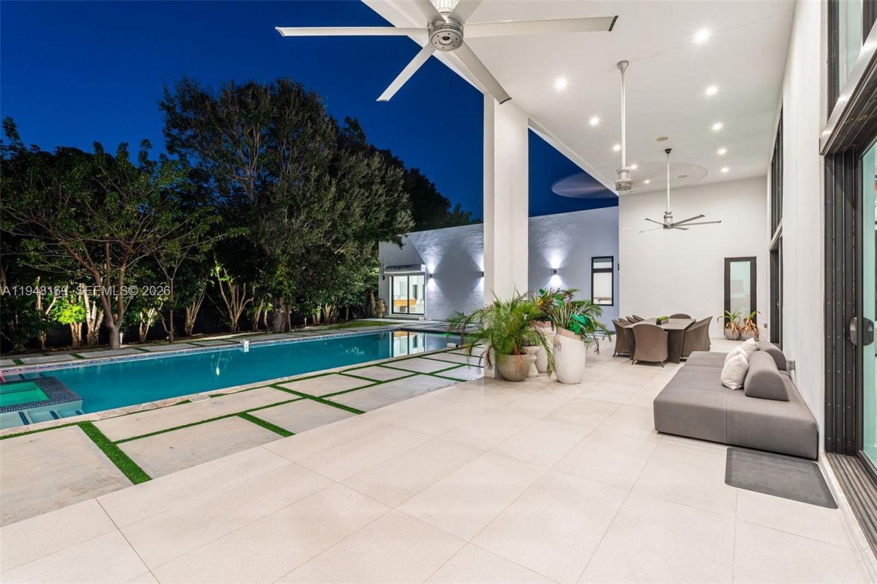 6175 SW 128th St, Pinecrest, FL 33156 Photo