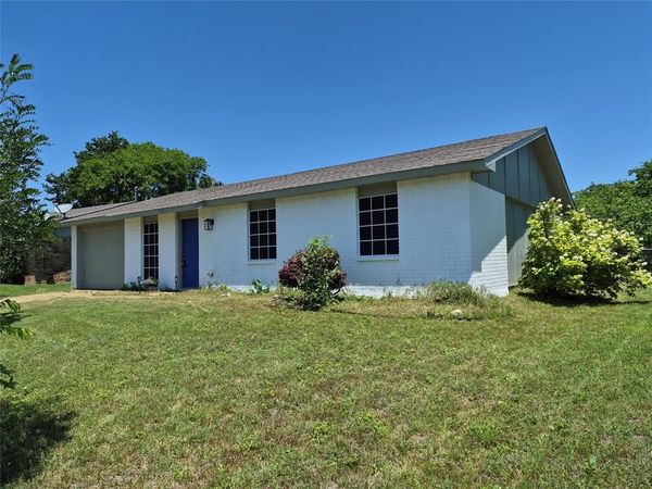 117 Yorkshire Drive, Cedar Hill, TX 75104