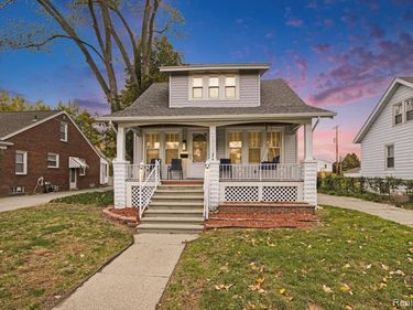 15105 Charles R Avenue, Eastpointe, MI 48021