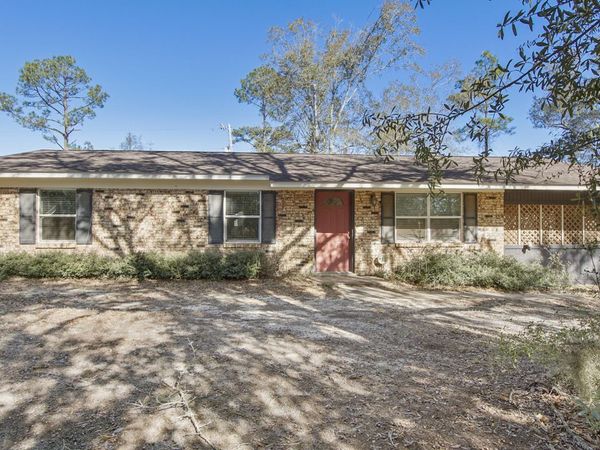 2424 White Pond Church Road, Alford, FL 32420