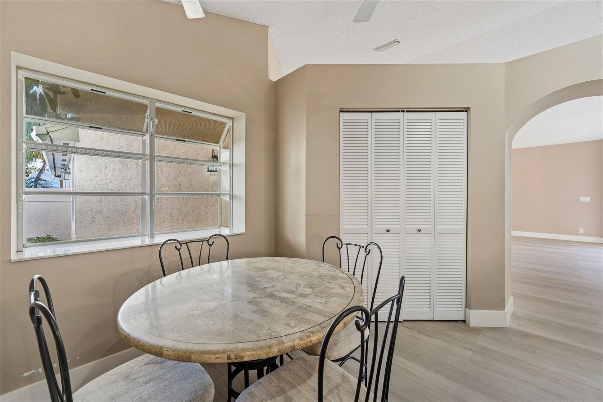 9181 Heathridge Drive, West Palm Beach, FL 33411 Photo