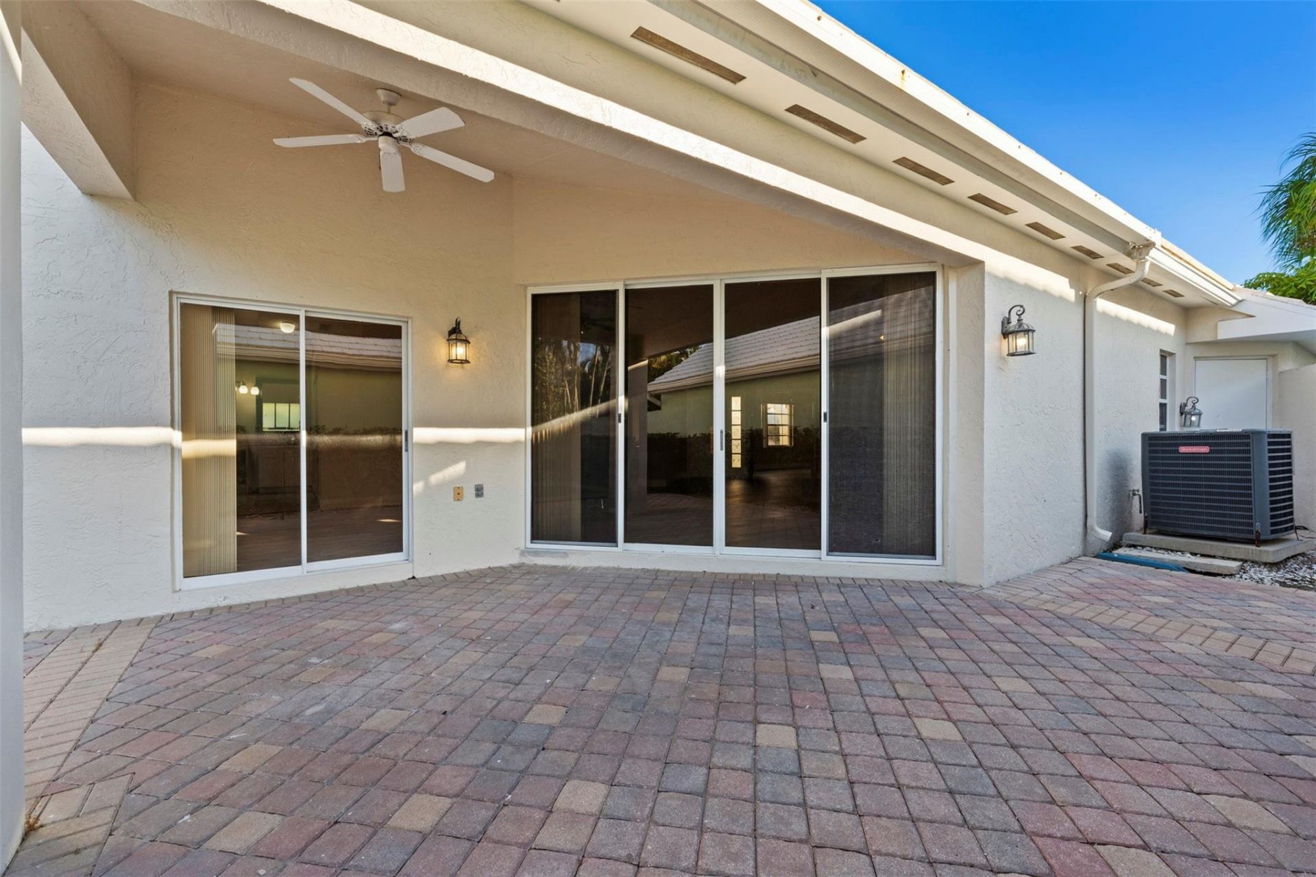 9181 Heathridge Drive, West Palm Beach, FL 33411 Photo