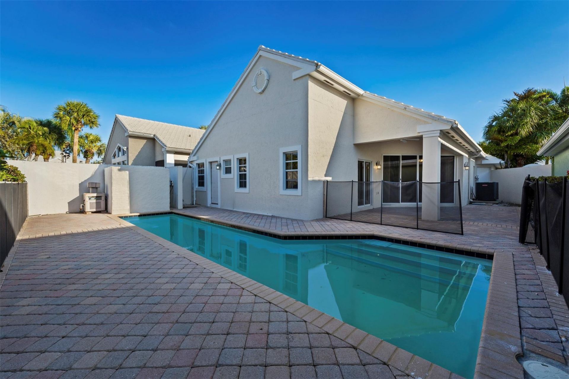9181 Heathridge Drive, West Palm Beach, FL 33411 Photo
