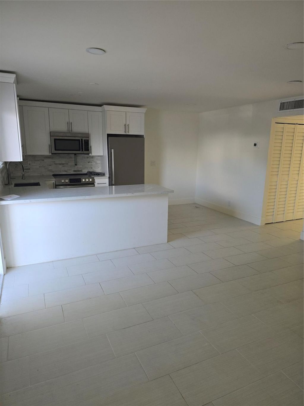 2860 NE 14th St Causeway, Unit 205D, Pompano Beach, FL 33062 Photo