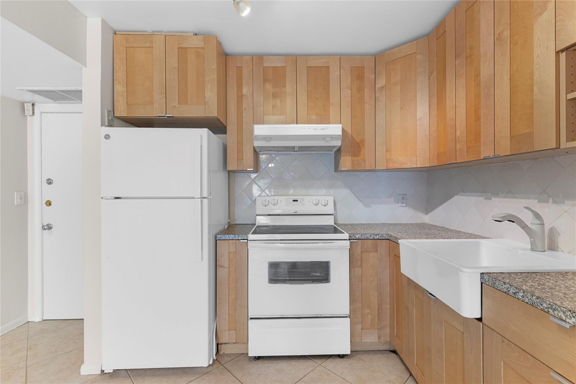 101 E Mcnab Road, Unit 112, Pompano Beach, FL 33060 Photo