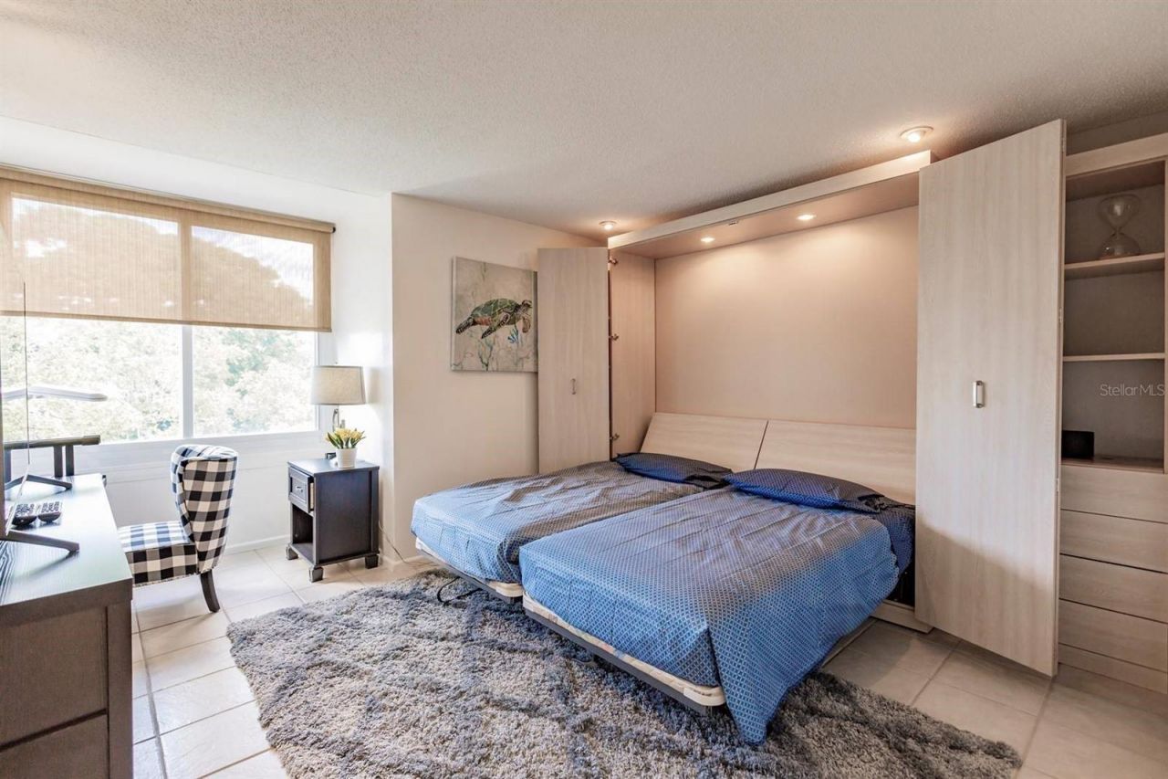 1255 E Peppertree Drive, Unit 403, Sarasota, FL 34242 Photo