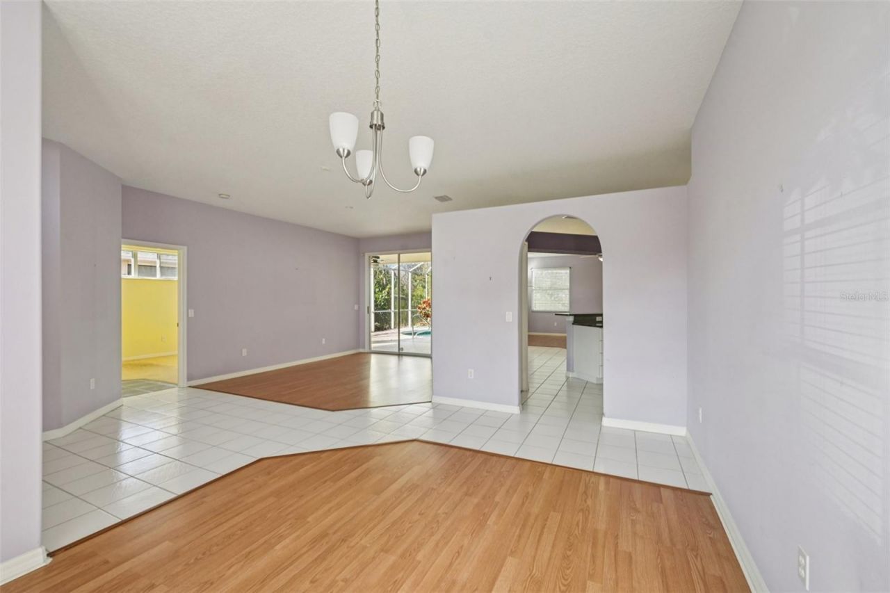 7310 38th Court E, Sarasota, FL 34243 Photo