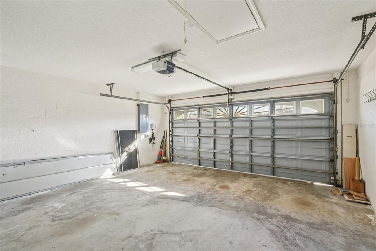 7310 38th Court E, Sarasota, FL 34243 Photo