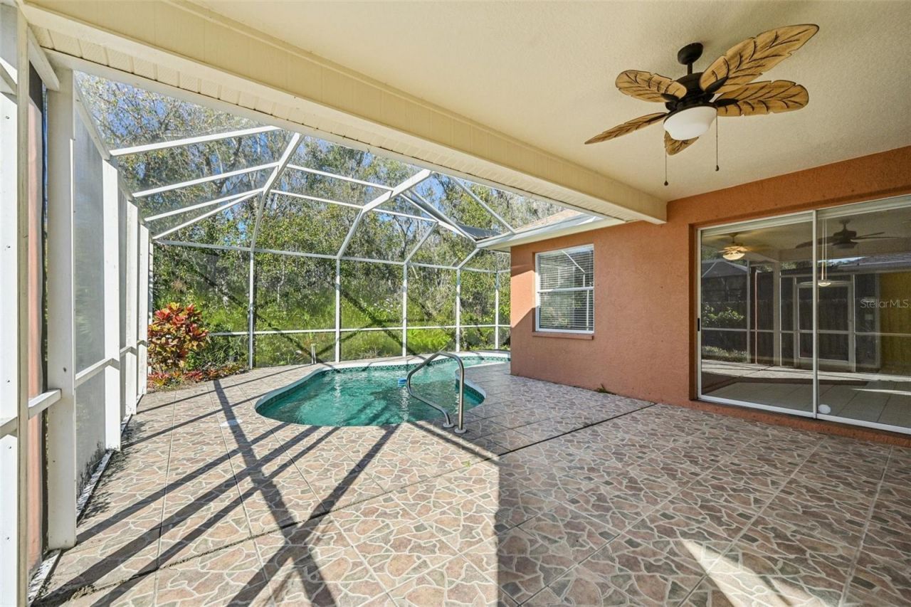 7310 38th Court E, Sarasota, FL 34243 Photo